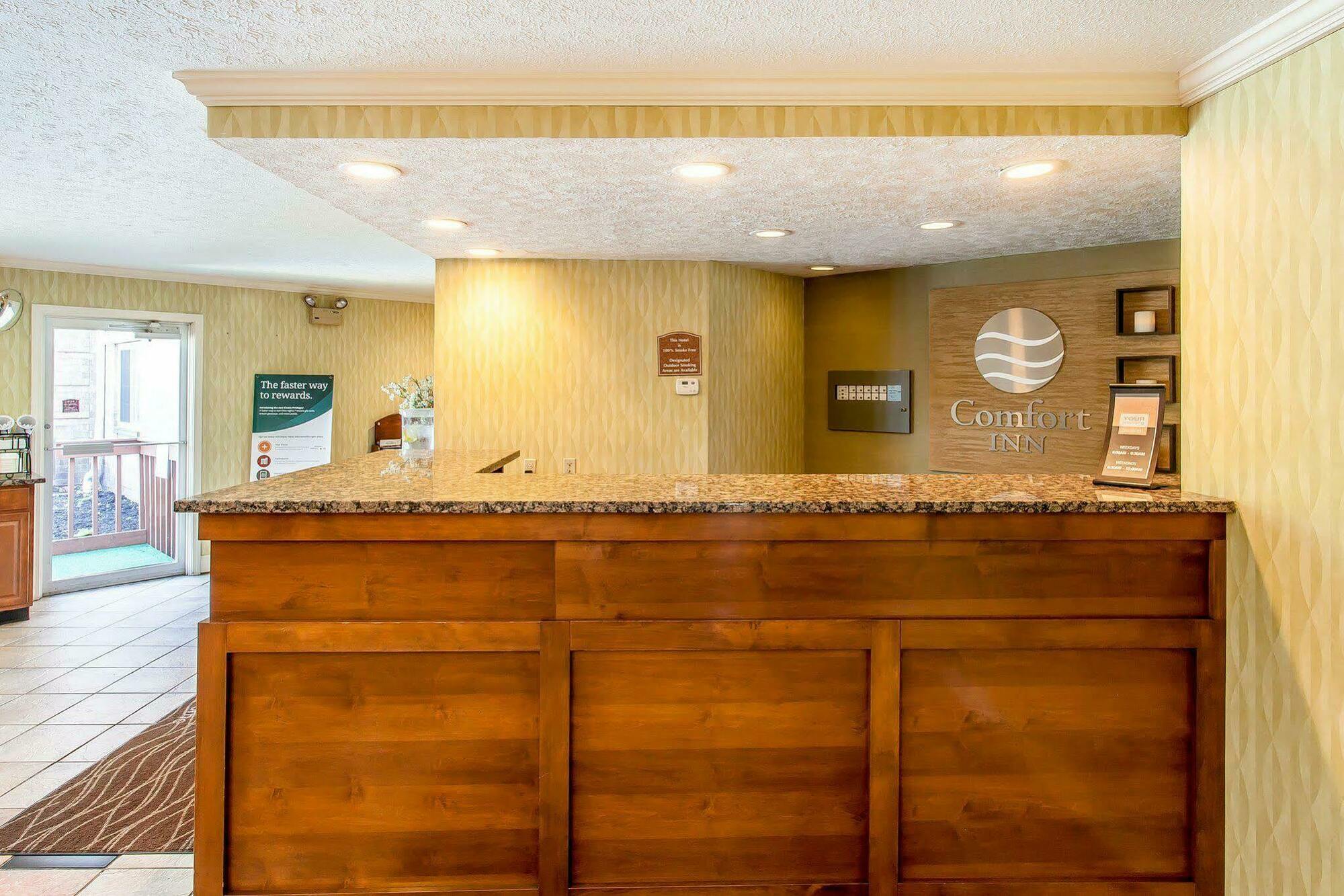 Comfort Inn Independence Exteriér fotografie